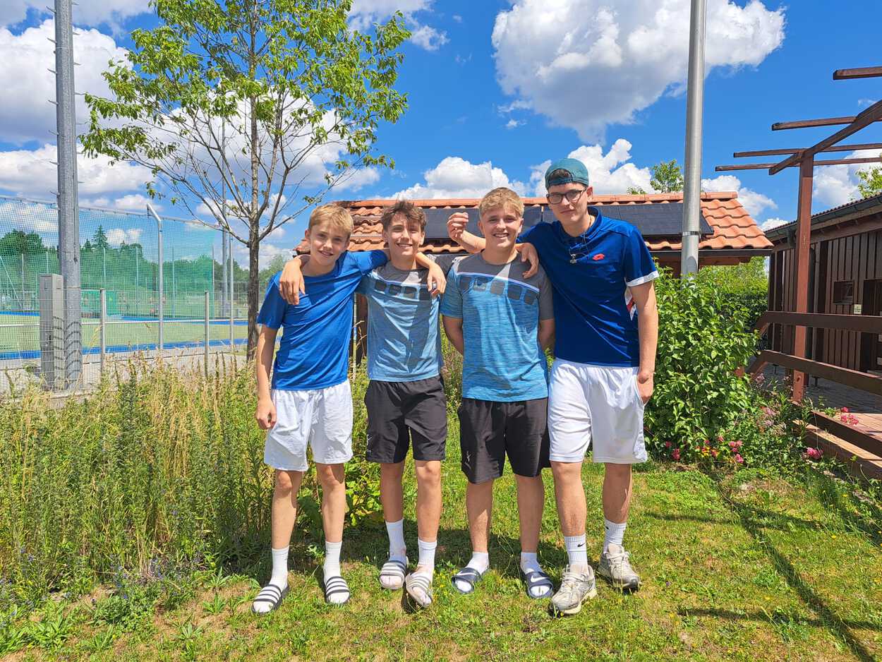 Auch unsere H18 unangefochtener Meister!